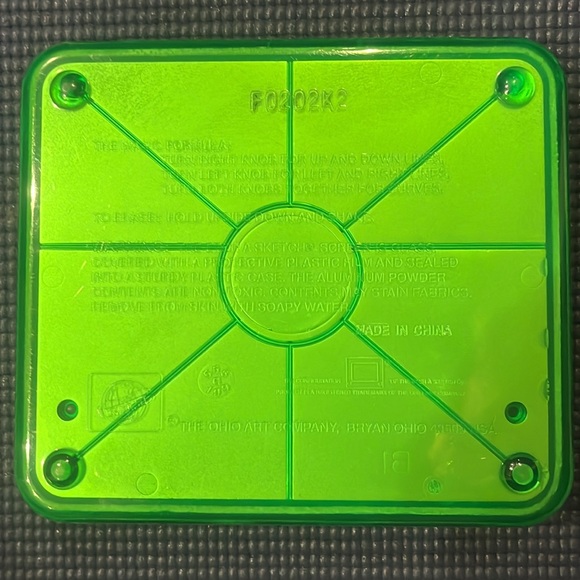 Vintage Travel Etch A Sketch - Picture 2 of 2